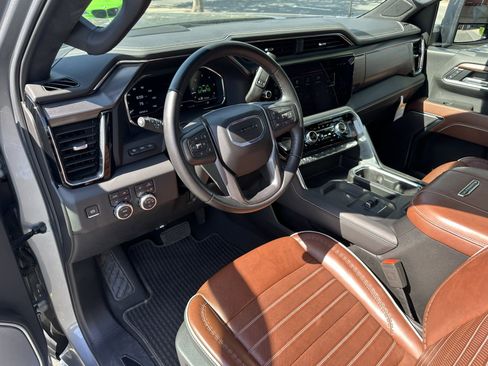 Used 2025 GMC Sierra 3500 Denali Ultimate AWD/4WD image 19