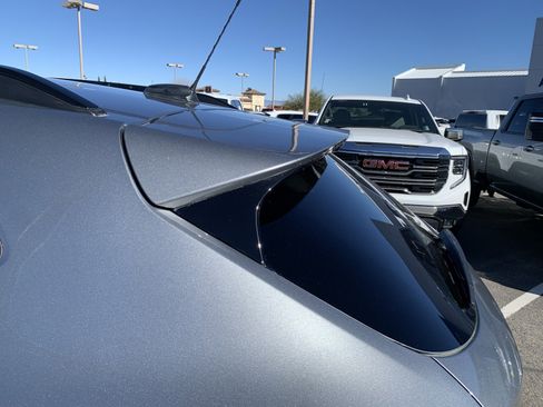 Used 2024 Chevrolet Trax LT w/ Driver Confidence Package image 8