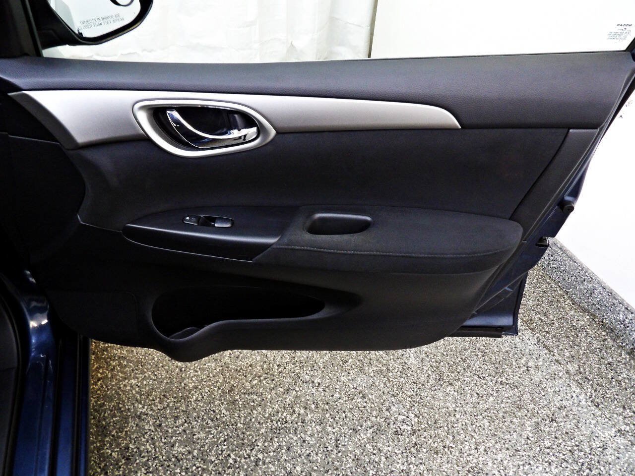 Used 2013 Nissan Sentra SV FWD image 11
