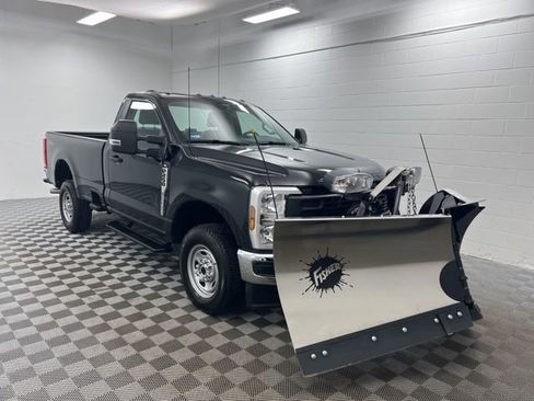Used 2026 Ford F250 XL w/ XL Chrome Package image 1