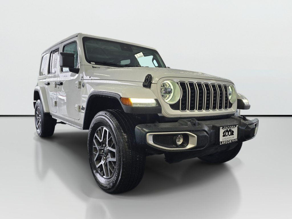 Used 2025 Jeep Wrangler Unlimited Sahara AWD/4WD image 7