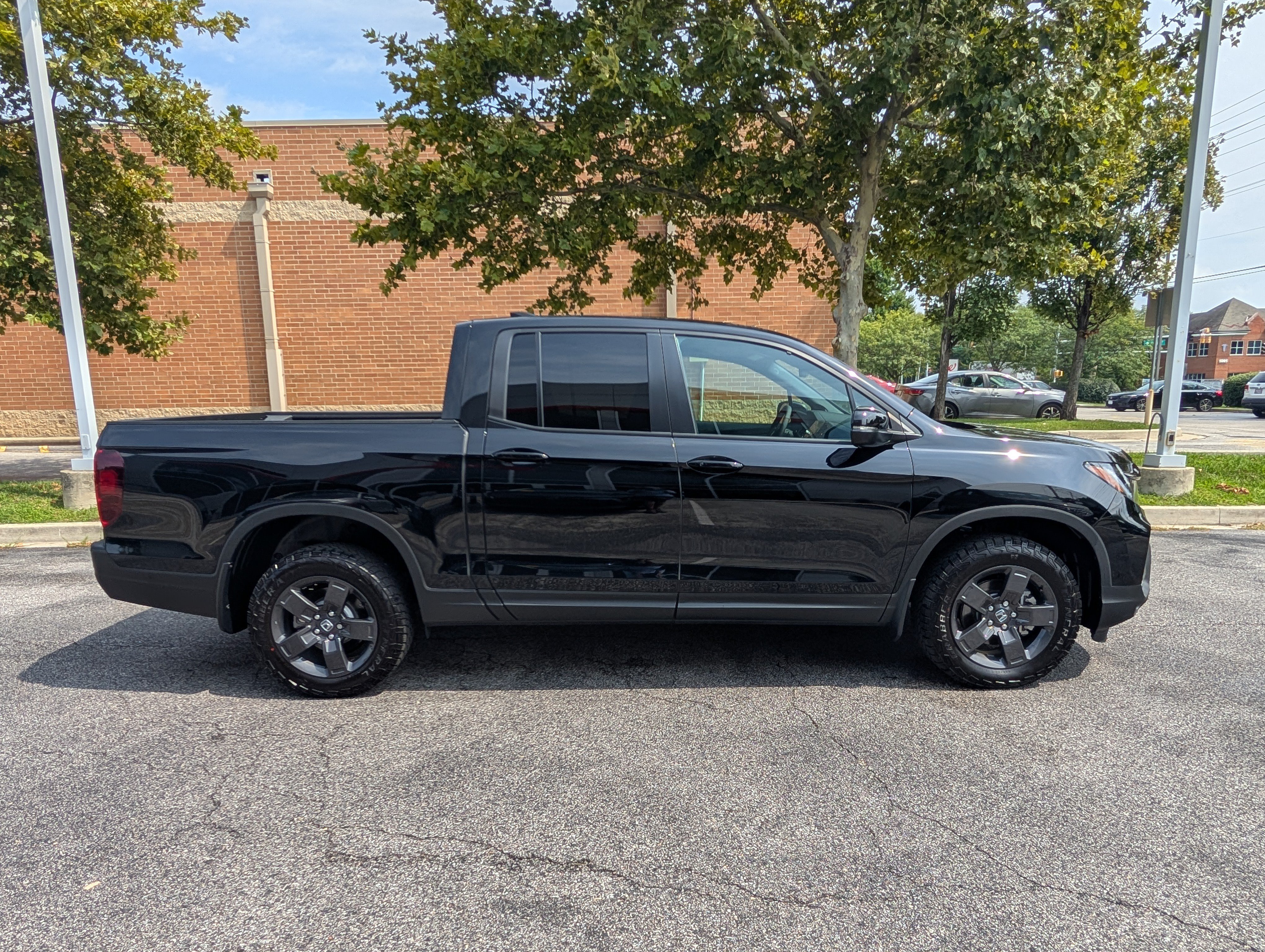 Used 2026 Honda Ridgeline TrailSport image 2