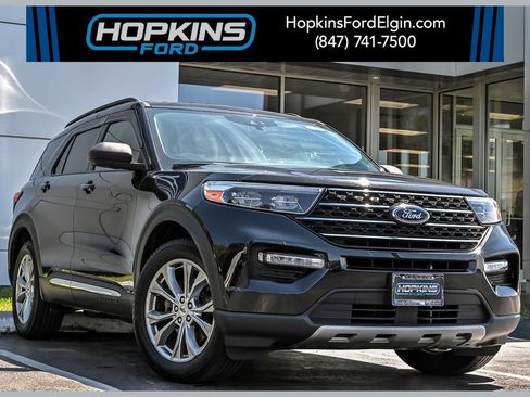 Certified 2023 Ford Explorer XLT w/ Equipment Group 202A AWD/4WD image 1