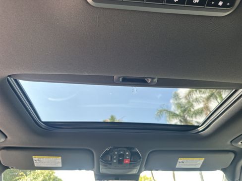 New 2027 Kia Telluride SX FWD image 14