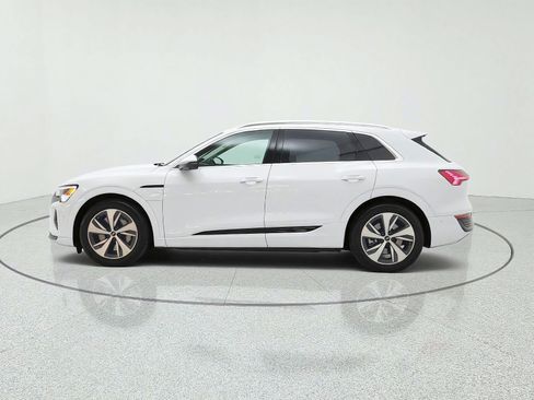 Used 2024 Audi Q8 e-tron Premium Plus AWD/4WD image 8