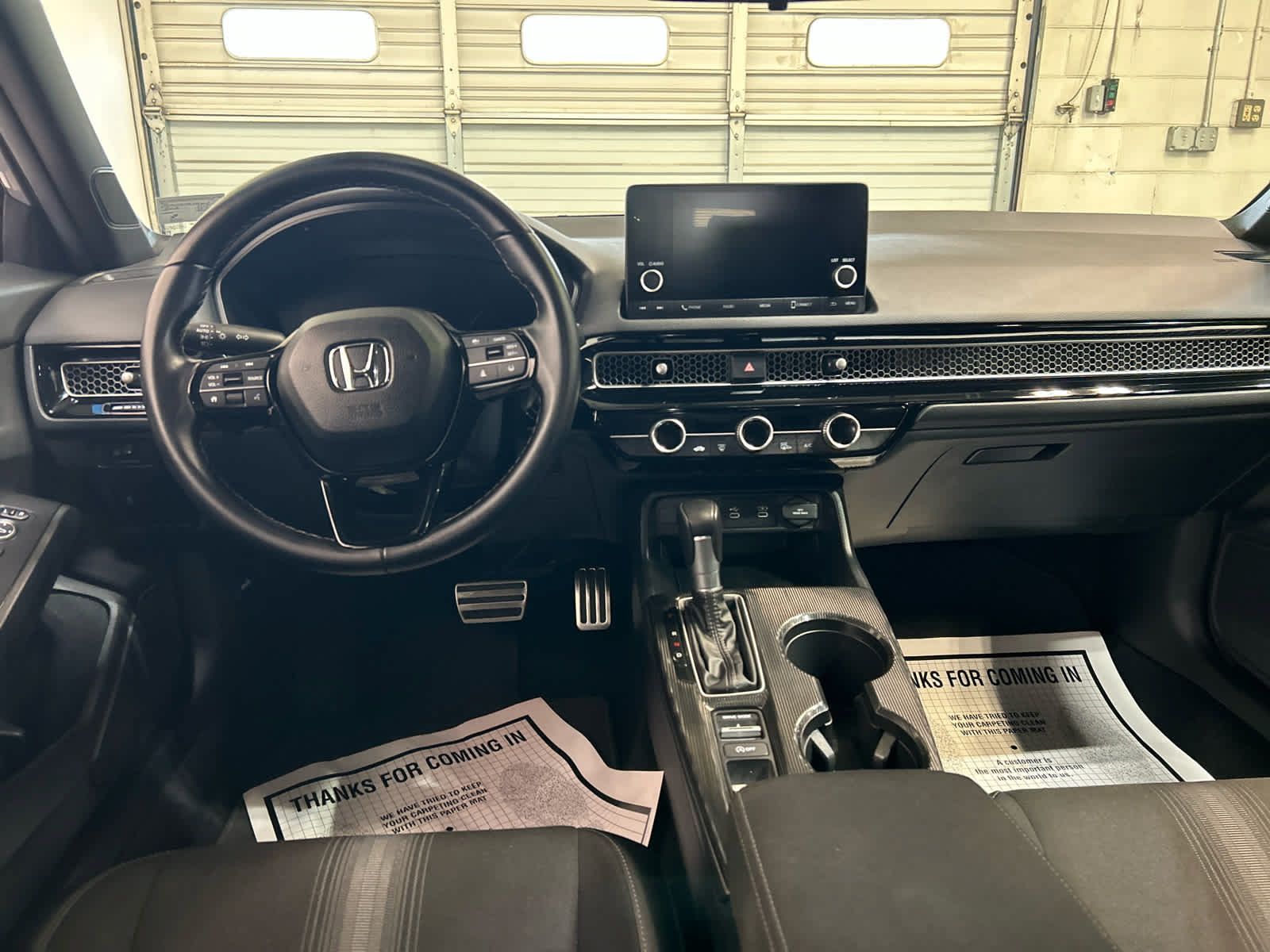 Used 2025 Honda Civic Sport image 4