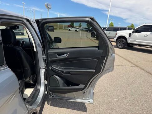 Used 2024 Ford Edge Titanium image 16