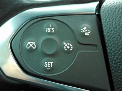 Certified 2022 Chevrolet Traverse LT w/ LPO, Floor Liner Package image 27