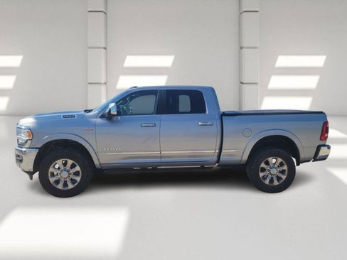 Used 2022 RAM 2500 Limited AWD/4WD image 4