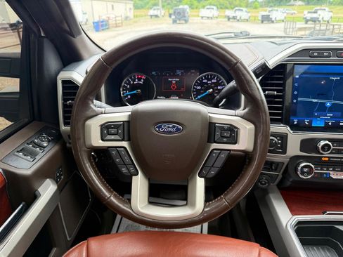 Used 2022 Ford F250 King Ranch w/ King Ranch Ultimate Package AWD/4WD image 19