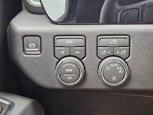 New 2026 Chevrolet Silverado 1500 LT w/ Texas Edition Plus AWD/4WD image 23