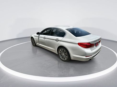 Used 2017 BMW 530i RWD image 6