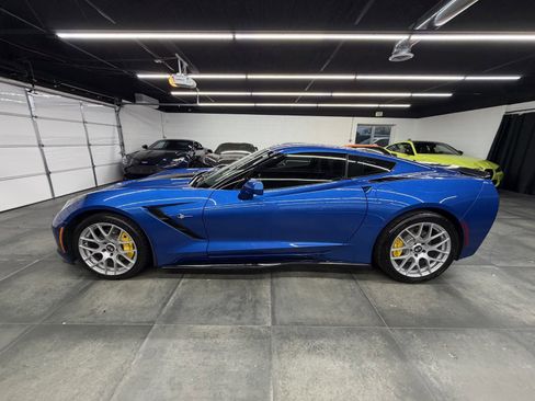 Used 2014 Chevrolet Corvette Stingray Coupe image 3
