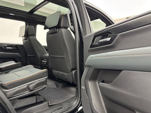 New 2026 GMC Yukon AT4 w/ AT4 Premium Plus Package AWD/4WD image 40