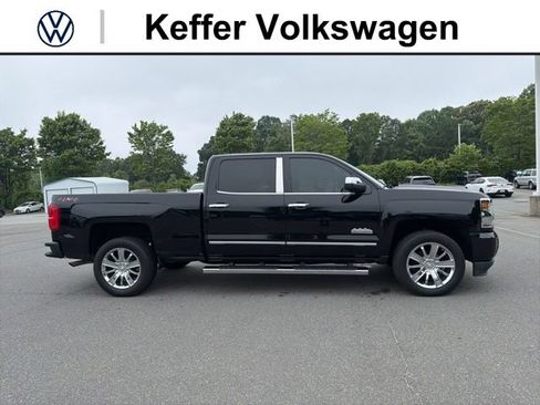 Used 2018 Chevrolet Silverado 1500 High Country AWD/4WD image 6
