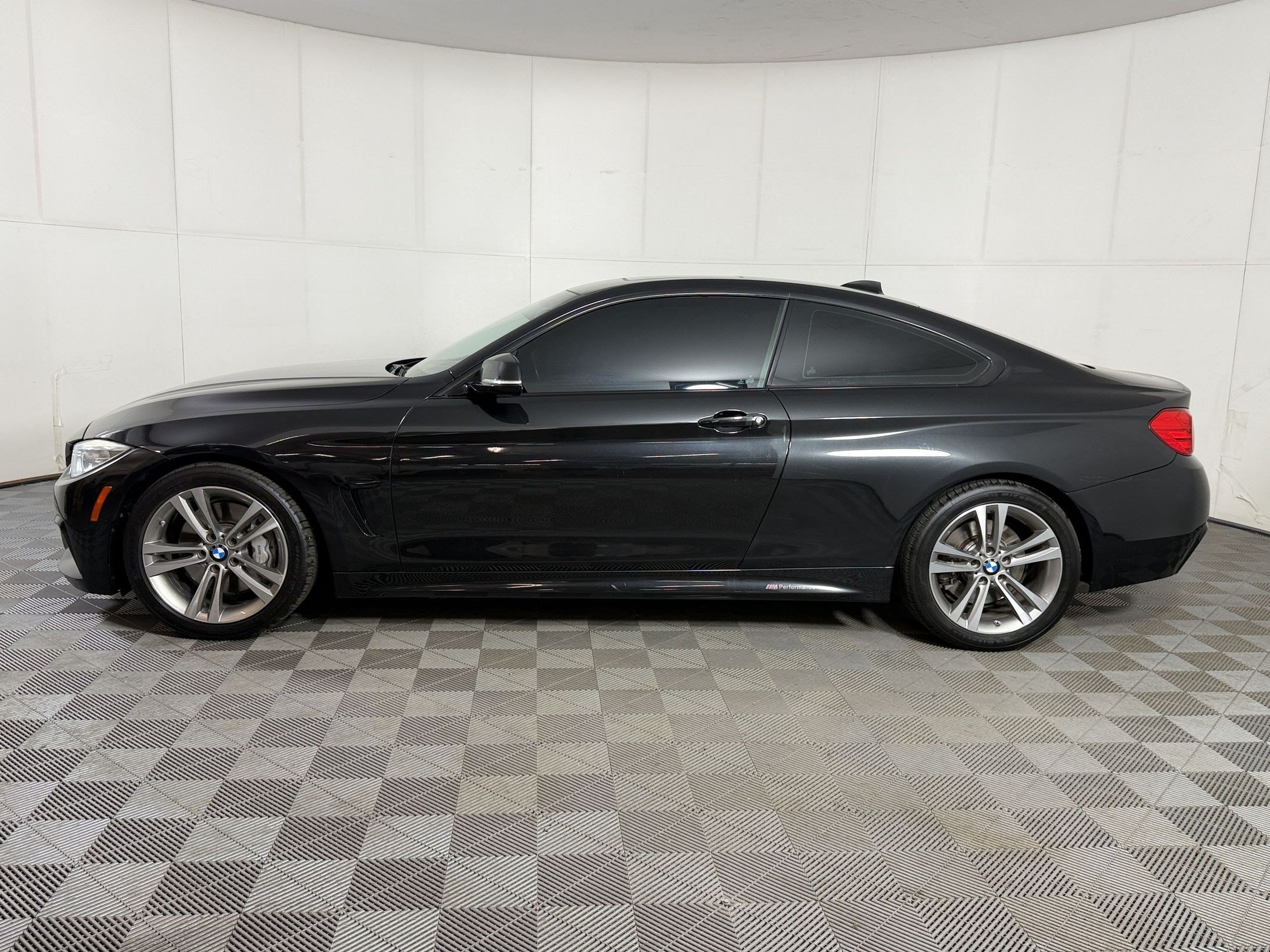 Used 2014 BMW 435i Coupe RWD image 2