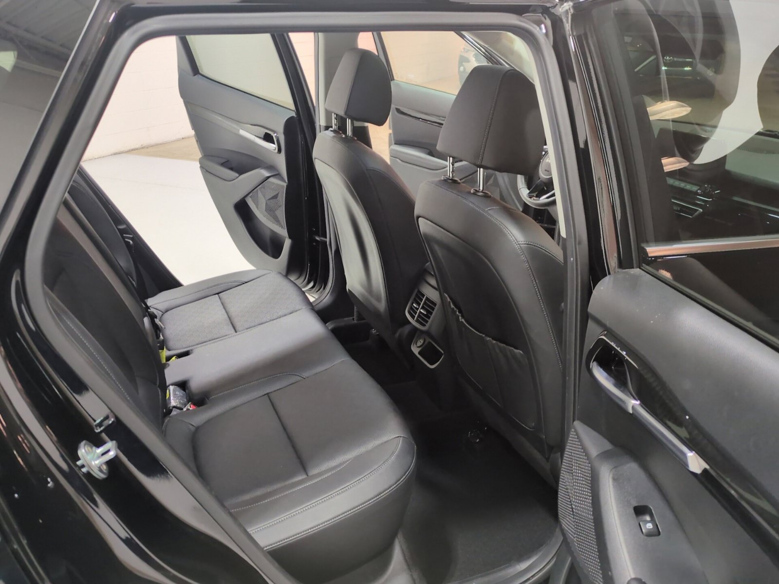 Certified 2023 Kia Seltos EX AWD/4WD image 11