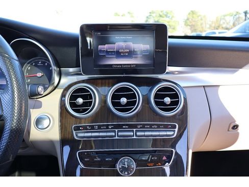 Used 2015 Mercedes-Benz C 300 4MATIC Sedan image 26