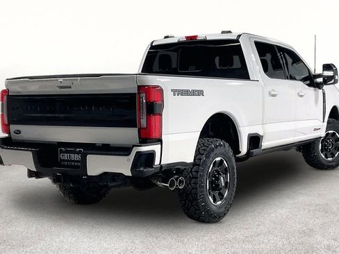Used 2026 Ford F250 Platinum w/ Tremor Off-Road Package AWD/4WD image 2