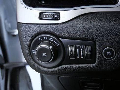 Used 2021 Jeep Cherokee Latitude Lux 80th Anniv w/ Quick Order Package 26U 80TH AWD/4WD image 25