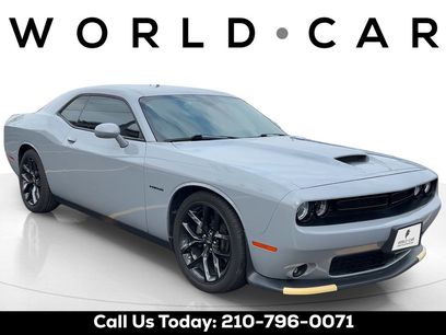 Used 2022 Dodge Challenger R/T w/ Blacktop Package