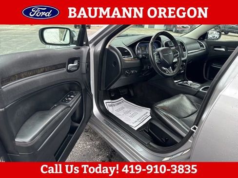 Used 2017 Chrysler 300 C AWD/4WD image 14