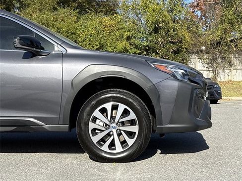 Certified 2025 Subaru Outback Premium image 9