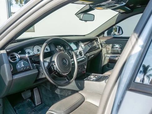 Used 2019 Rolls-Royce Ghost image 49