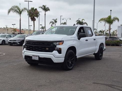 Used 2023 Chevrolet Silverado 1500 Custom AWD/4WD image 1