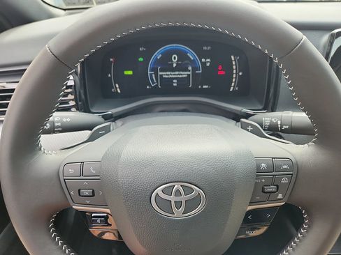 Certified 2026 Toyota Camry SE FWD image 18