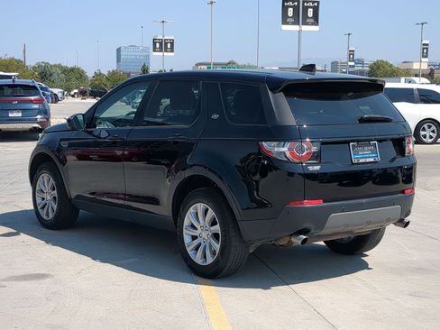 Used 2019 Land Rover Discovery Sport SE AWD/4WD image 3