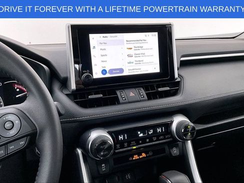 Used 2025 Toyota RAV4 XLE Premium image 8