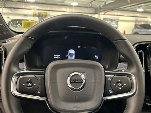 Certified 2023 Volvo C40 P8 Recharge Ultimate image 12