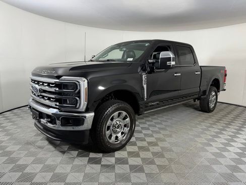 Used 2024 Ford F350 Lariat w/ Lariat Ultimate Package image 3