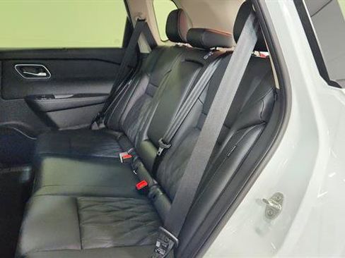 Used 2026 Nissan Rogue Platinum w/ Platinum Premium Package AWD/4WD image 22
