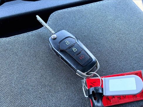 Used 2023 Ford F150 XLT image 26