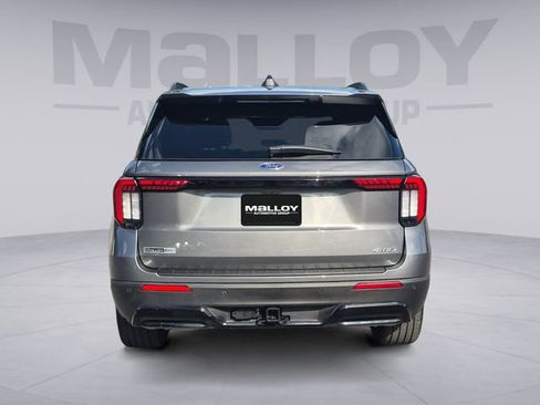 Used 2025 Ford Explorer ST-Line w/ Premium Package AWD/4WD image 4