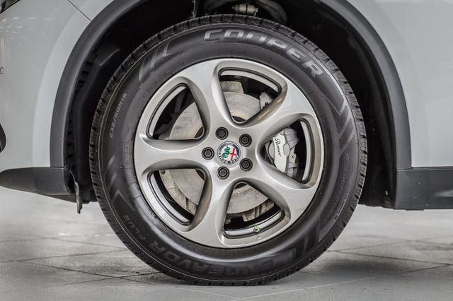 Used 2021 Alfa Romeo Stelvio Sprint w/ Sun & Sound Package AWD/4WD image 13