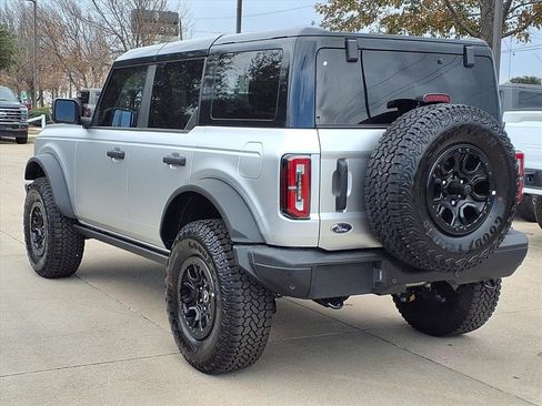 New 2025 Ford Bronco Badlands image 6