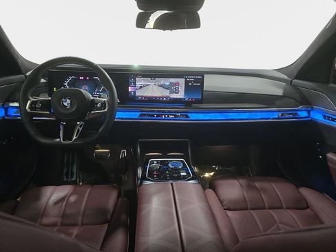 Certified 2023 BMW 740i RWD image 10