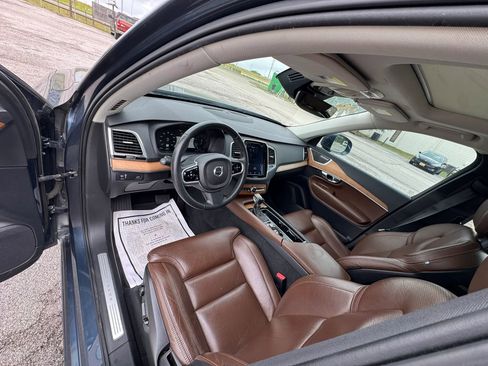 Used 2018 Volvo XC90 T6 Inscription w/ Convenience Package AWD/4WD image 12