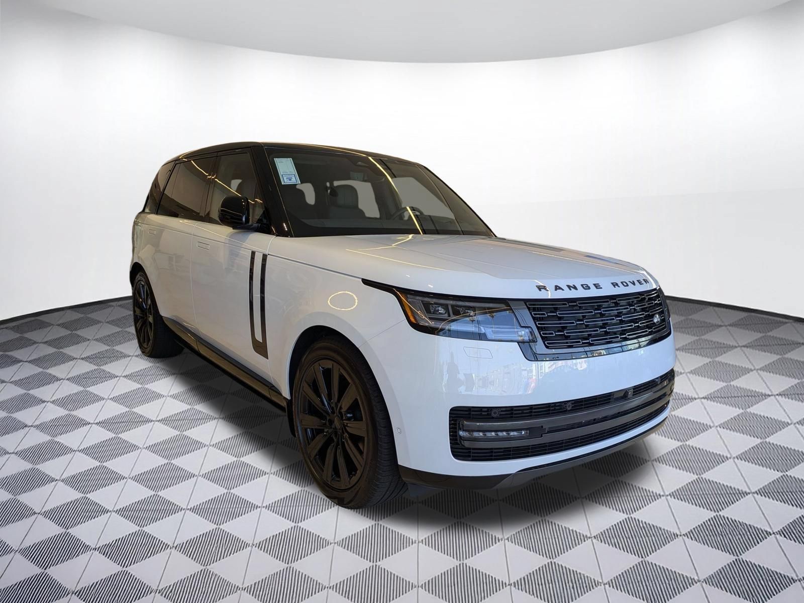 New 2026 Land Rover Range Rover Long Wheelbase SE AWD/4WD image 3