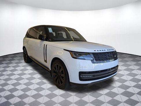 New 2026 Land Rover Range Rover Long Wheelbase SE AWD/4WD image 3