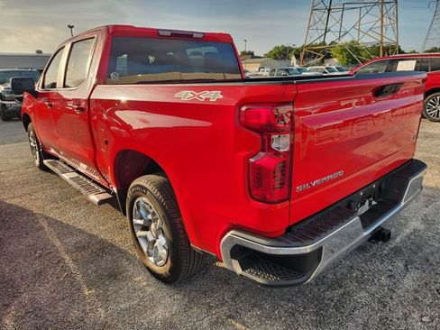 Used 2023 Chevrolet Silverado 1500 LT AWD/4WD image 4