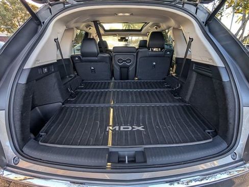 Certified 2024 Acura MDX FWD w/ Technology Package image 17