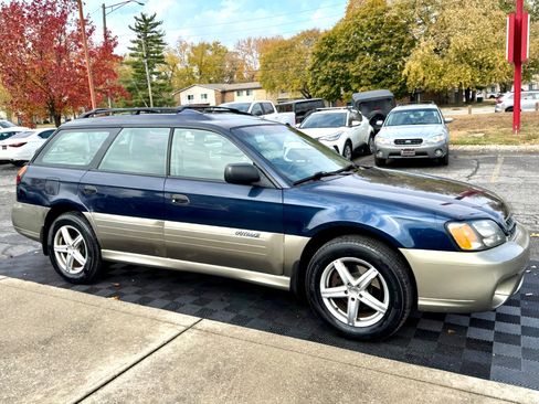 Used 2004 Subaru Outback Wagon image 2
