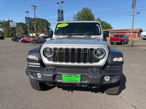 Used 2024 Jeep Wrangler Unlimited Sport AWD/4WD image 15