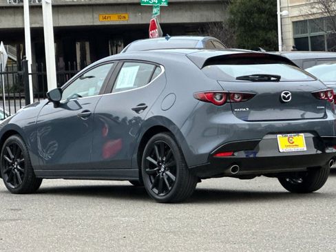 Used 2022 MAZDA MAZDA3 s image 6