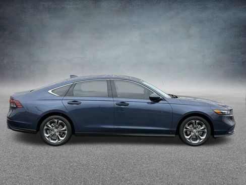 Used 2023 Honda Accord EX image 2