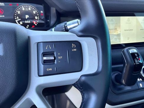 Used 2021 Land Rover Defender 110 S image 23